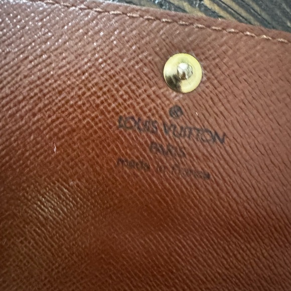 Louis Vuitton monogram Sarah wallet very good condition - Picture 8 of 17